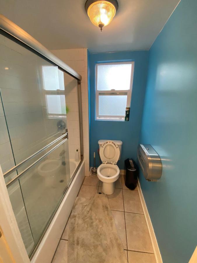 Small Private La Bedroom W Wifi - Private Fridge - Ac Near Usc - Exposition Park - Usc Memorial Coliseum - Banc Of California Bmo Stadium - Downtown Los Angeles Dtla - University Of Southern California Usc!!! Экстерьер фото