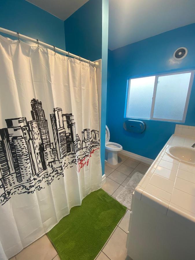 Small Private La Bedroom W Wifi - Private Fridge - Ac Near Usc - Exposition Park - Usc Memorial Coliseum - Banc Of California Bmo Stadium - Downtown Los Angeles Dtla - University Of Southern California Usc!!! Экстерьер фото
