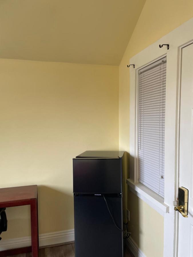 Small Private La Bedroom W Wifi - Private Fridge - Ac Near Usc - Exposition Park - Usc Memorial Coliseum - Banc Of California Bmo Stadium - Downtown Los Angeles Dtla - University Of Southern California Usc!!! Экстерьер фото